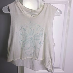 Off white no sleeve tank q